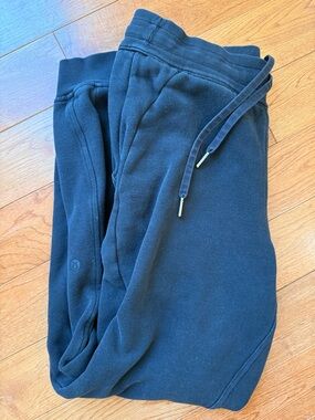 Lululemon Black scuba Joggers